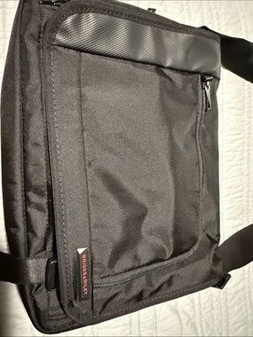 Briggs & Riley Black Men's Messenger Bag with Front Zip